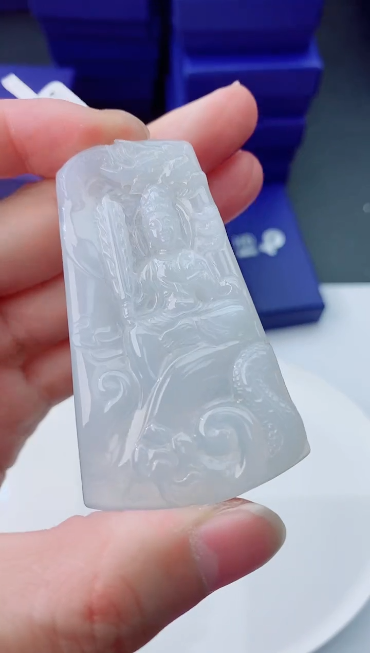 【闪购商品】翡翠颈饰未镶嵌         