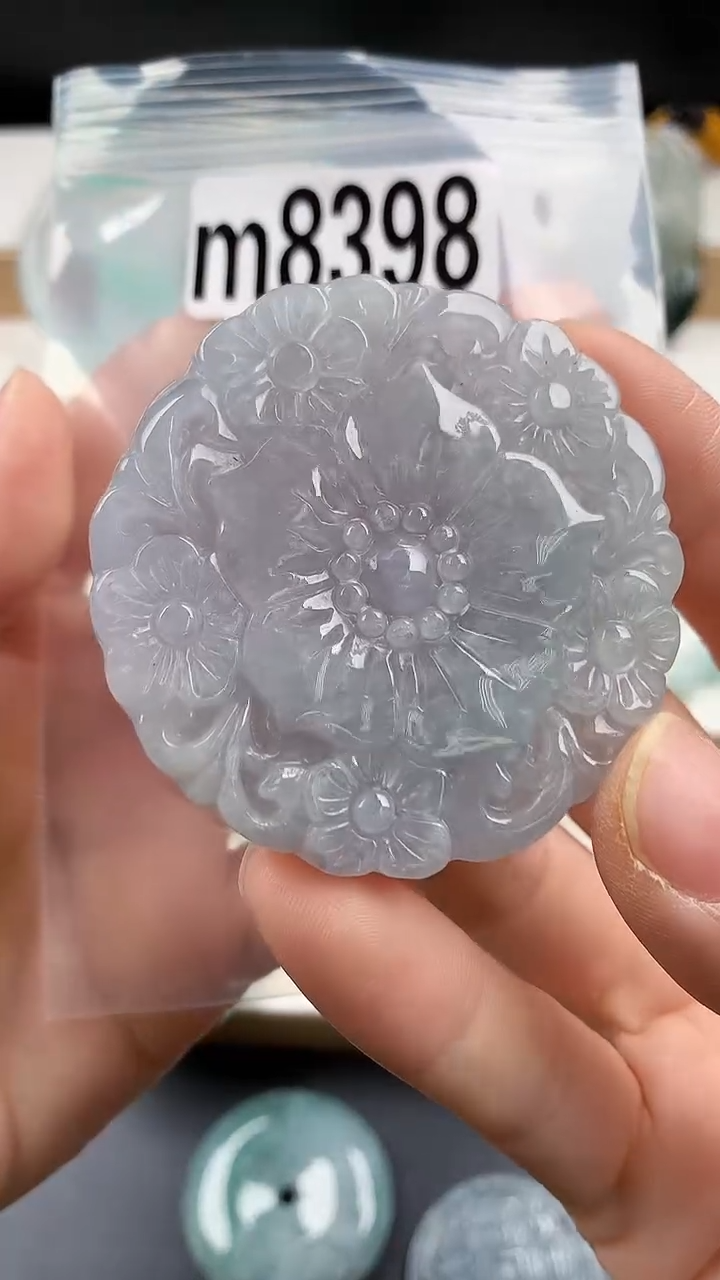 颈饰未镶嵌翡翠天然翡翠吊坠挂件