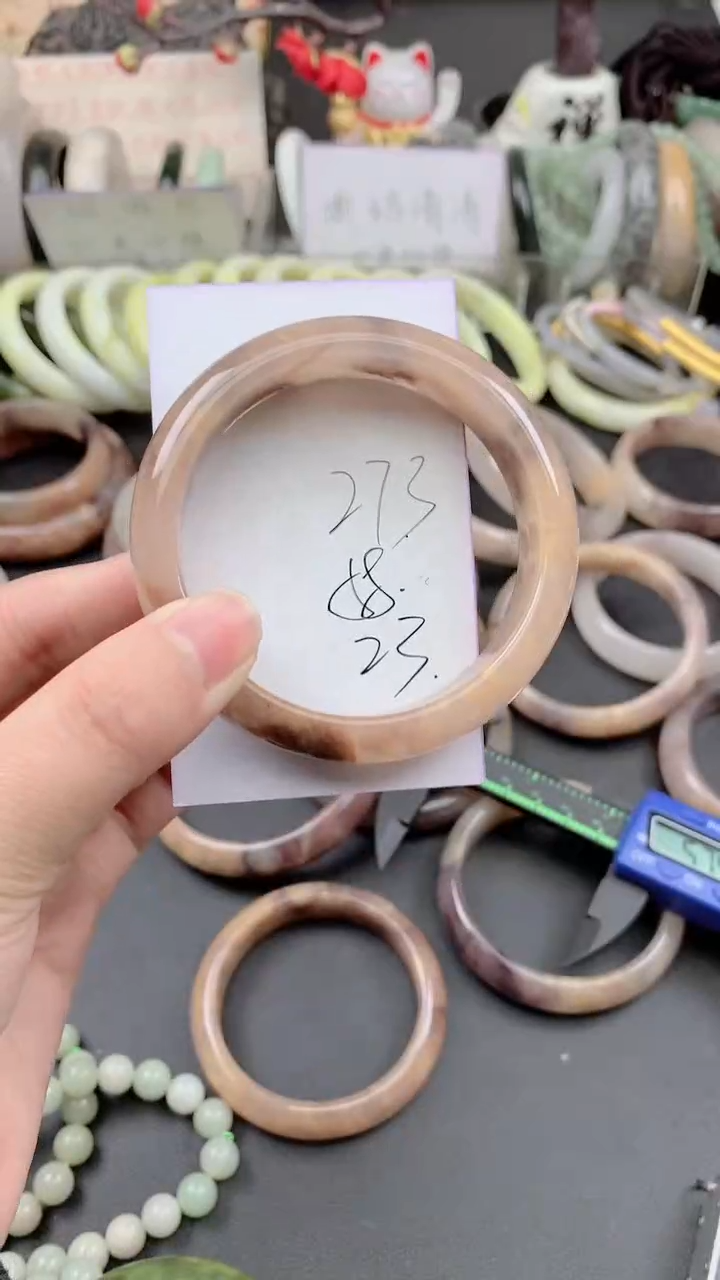 未镶嵌手镯石英质玉273