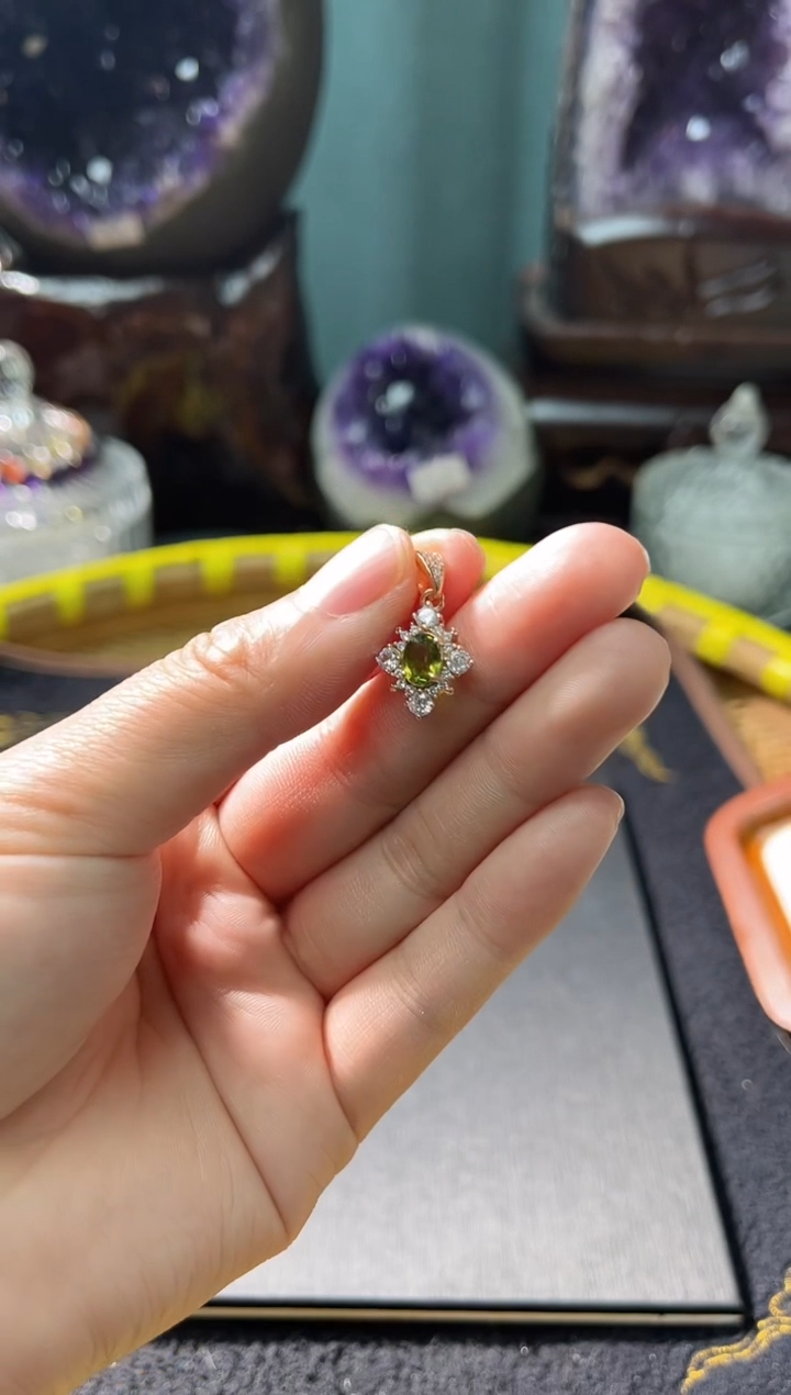 【闪购商品】水晶.银S925镶嵌61多样性发其一/