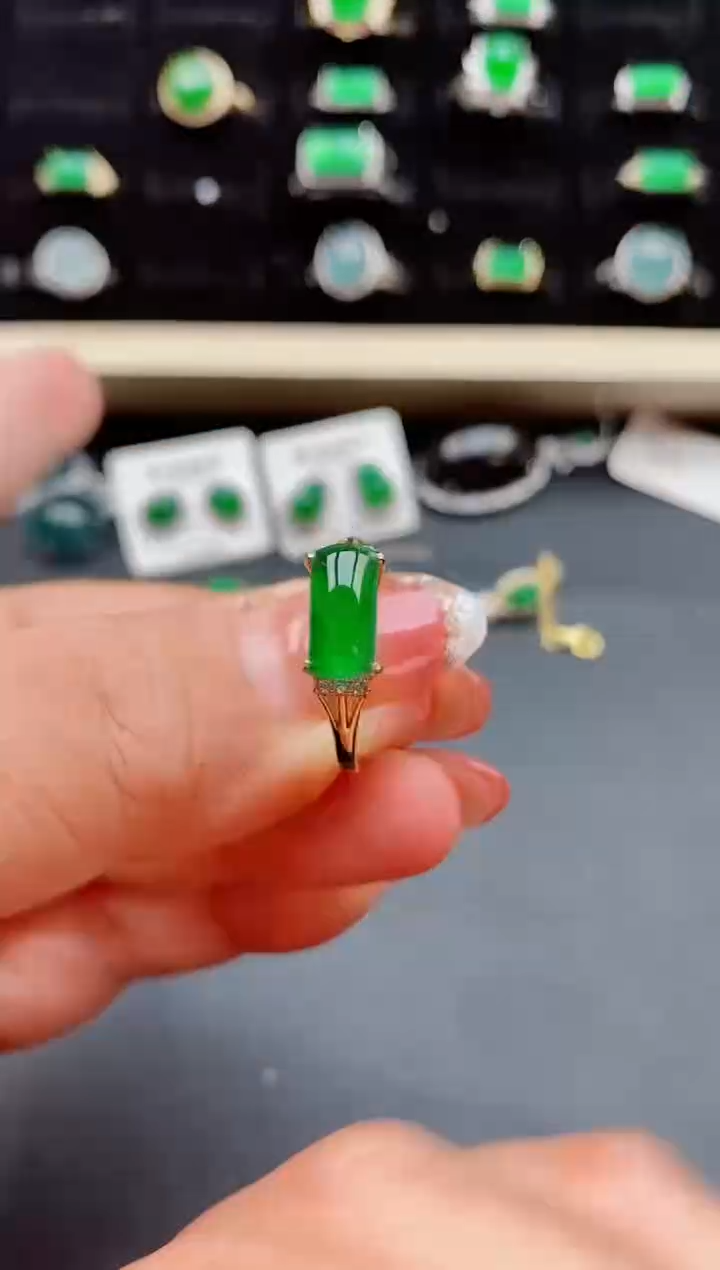 【闪购商品】翡翠戒指银S925镶嵌058005