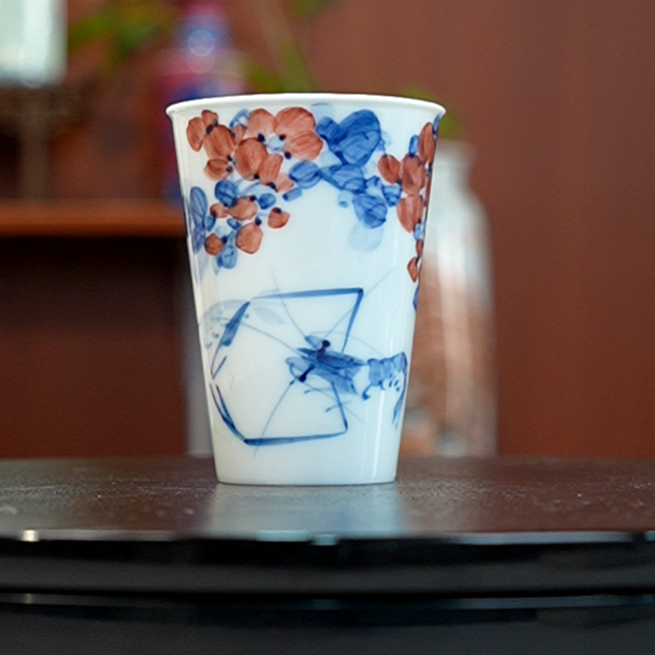 1.3/萧御/青花釉里红虾趣可乐杯