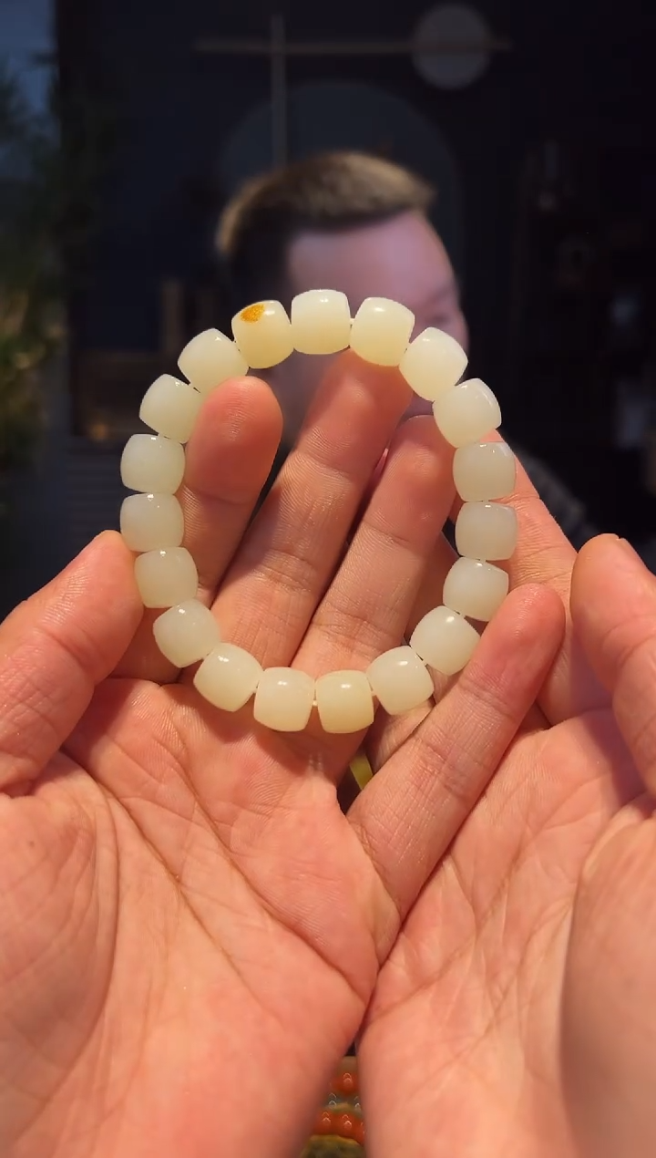 【闪购商品】和田玉手串未镶嵌10+