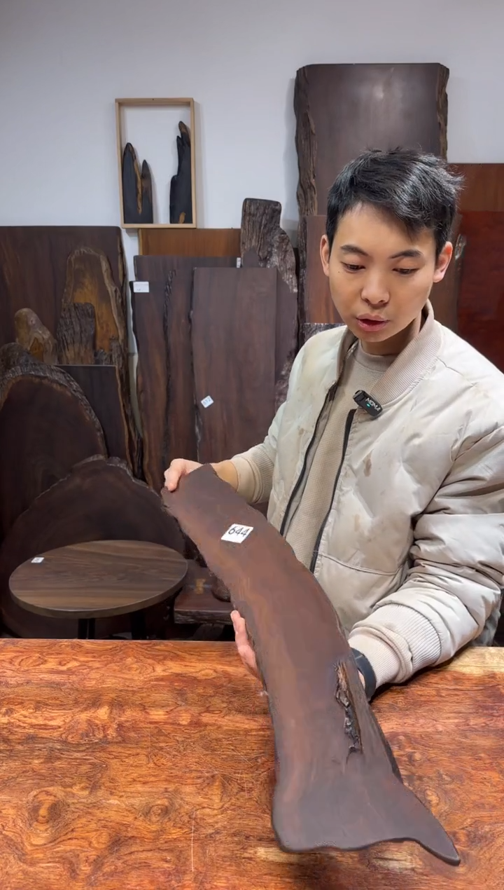 风车木（黑檀木）尺寸70*10*2.3编号644