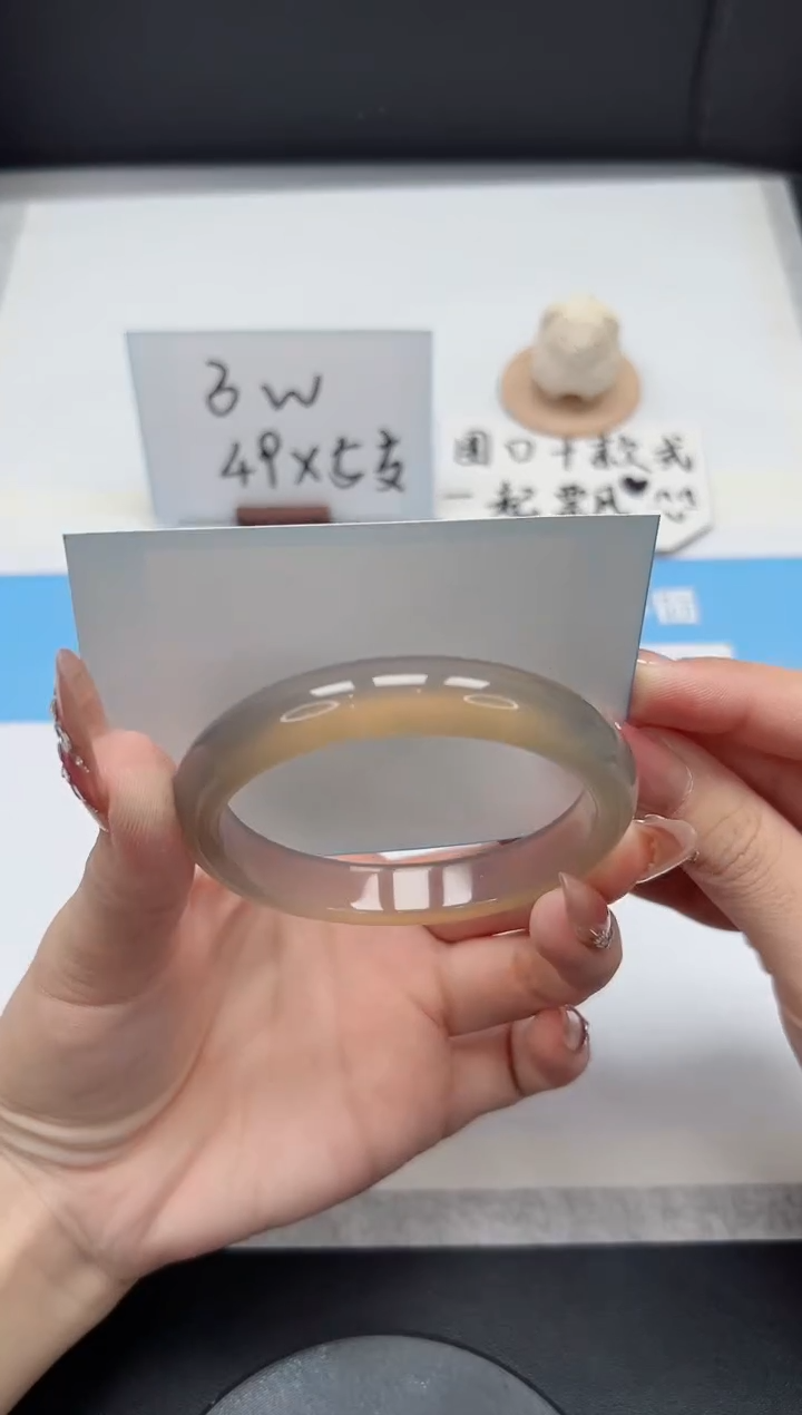 【闪购商品】石英质玉手镯未镶嵌114/灰冰57.1