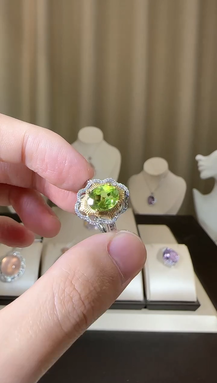 【闪购商品】橄榄石戒指银S925镶嵌9*7mm