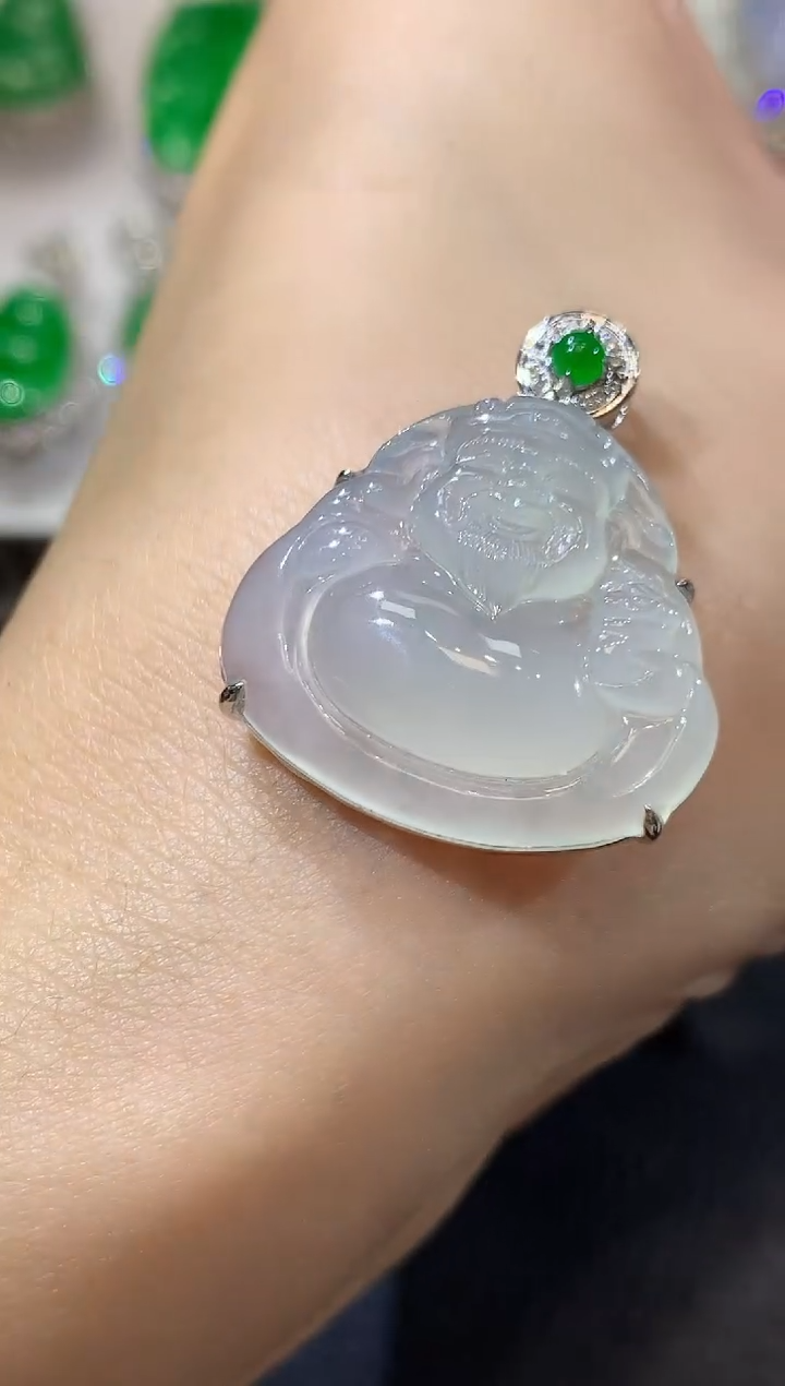 【闪购商品】翡翠吊坠(不含链)18K金镶嵌C17