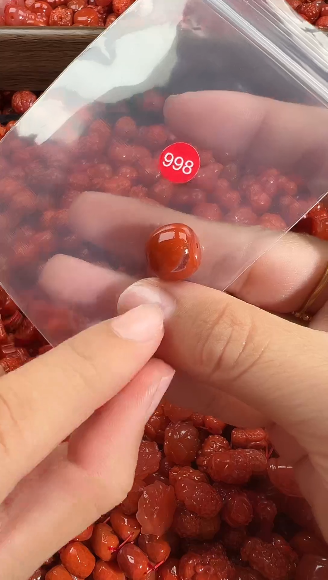 颈饰未镶嵌南红玛瑙1