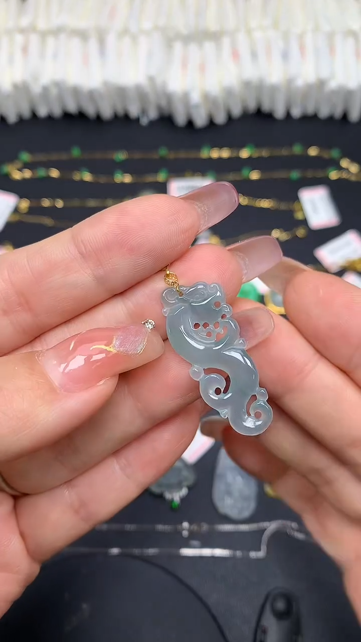 翡翠18K金镶嵌吊坠(不含链)MS193615