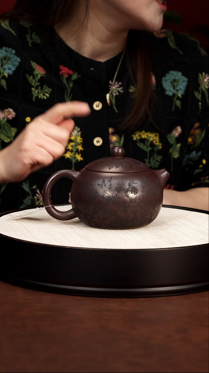 紫砂茶宠宜兴紫砂 蝶恋花西施壶 铁血红纱 梅付春 696