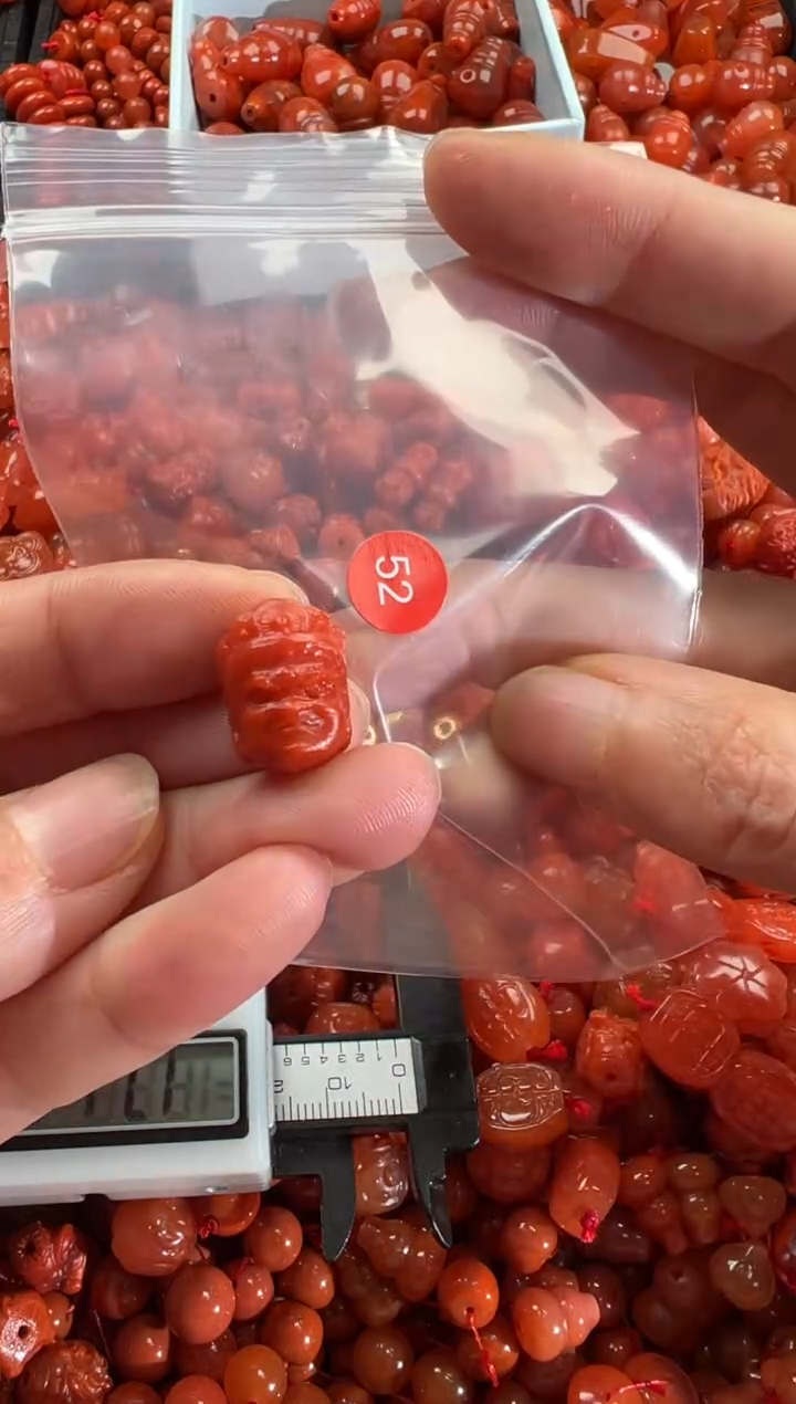 【闪购商品】南红玛瑙颈饰未镶嵌1