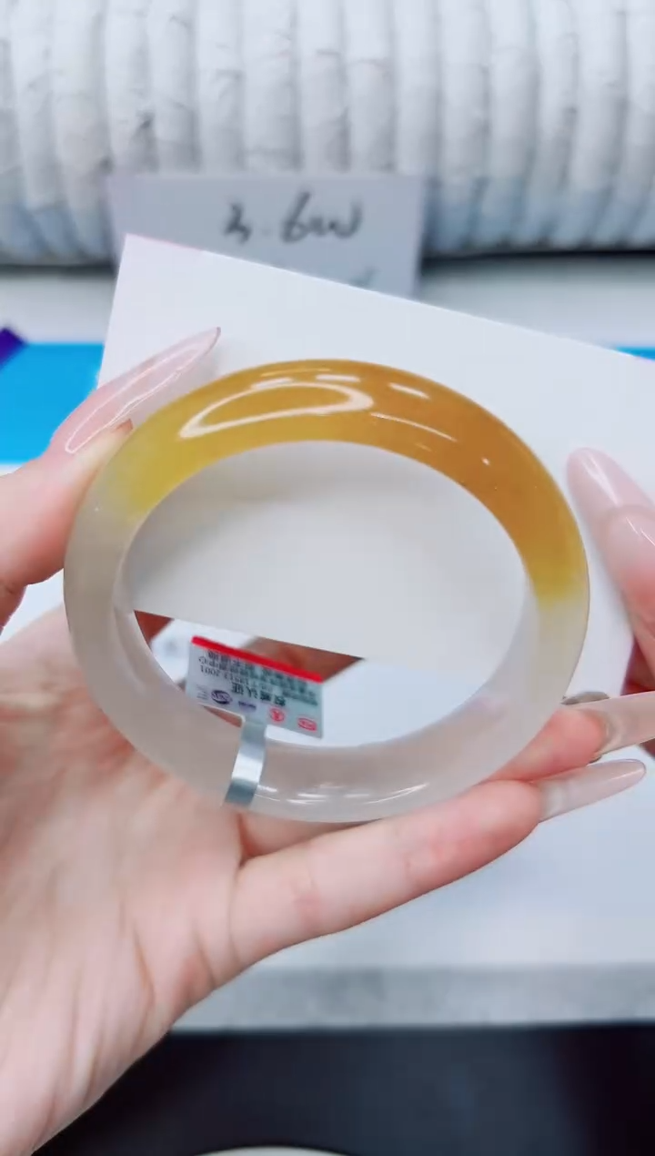 石英质玉手镯未镶嵌295/56.5