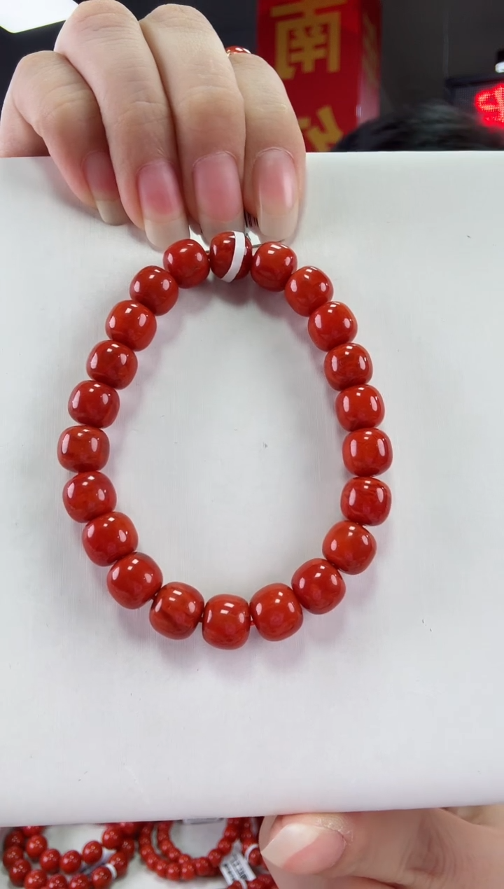 南红玛瑙瓦西老型手串9+未镶嵌一个/条