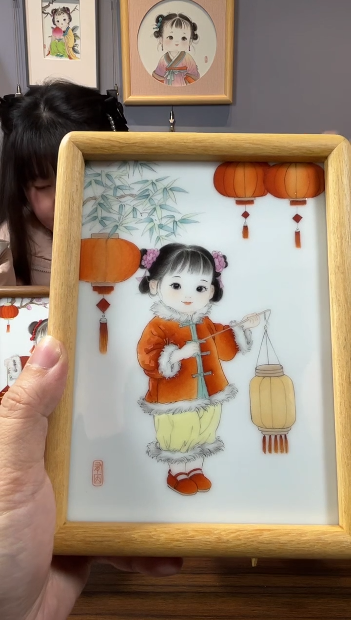 景德镇手绘珐琅彩童趣