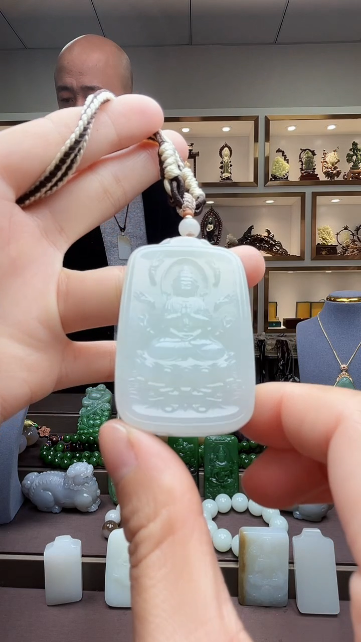 【闪购商品】和田玉颈饰未镶嵌苏