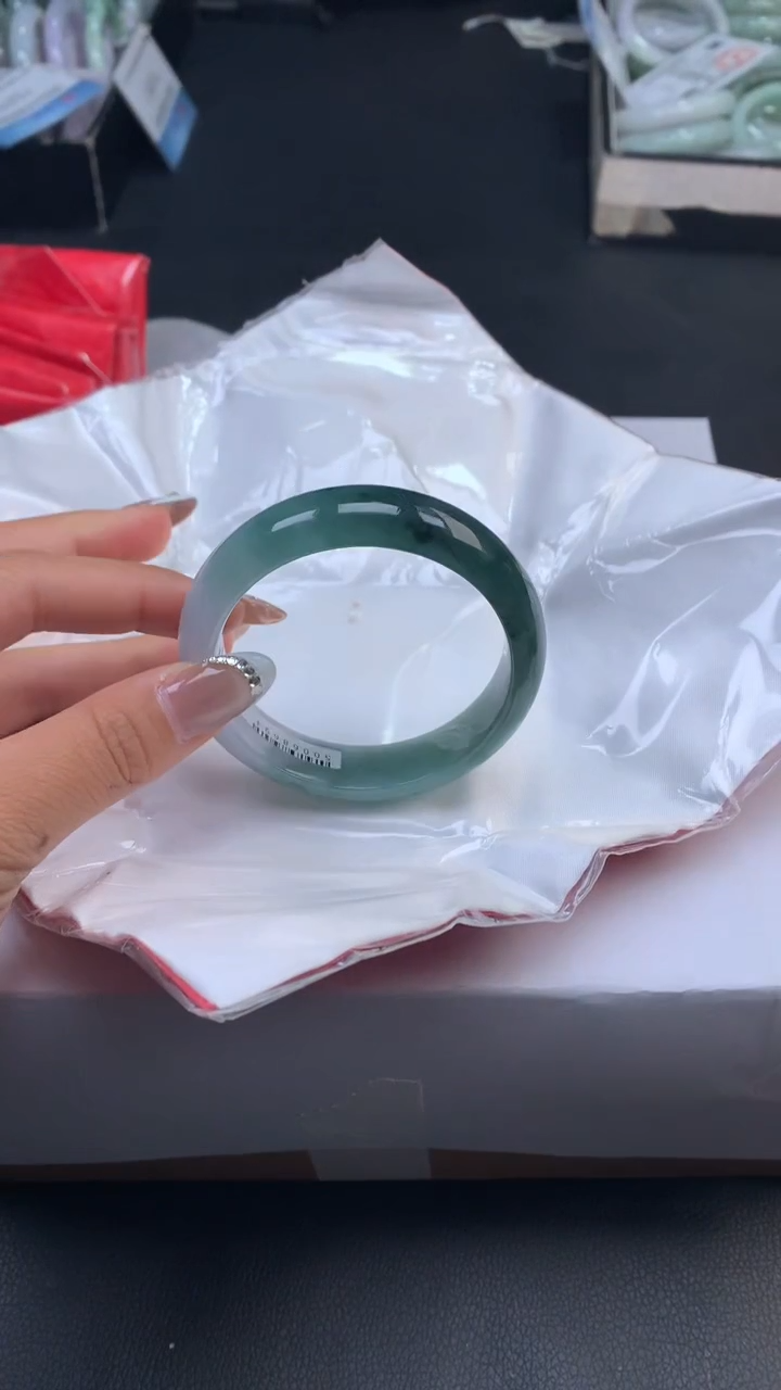 【闪购商品】翡翠手镯未镶嵌天然缅甸A货翡翠手镯