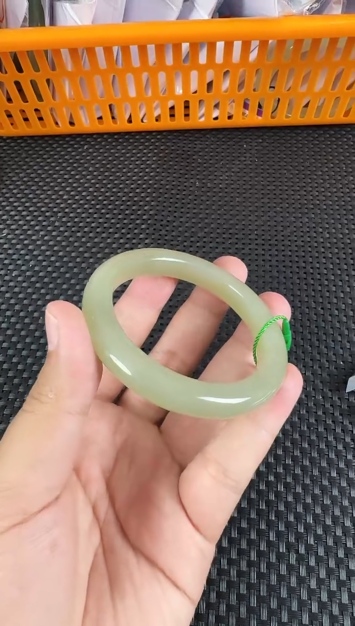 【闪购商品】和田玉手镯未镶嵌约56.7MM