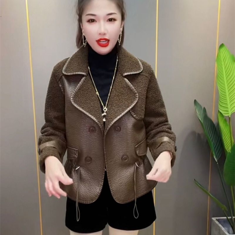人造皮毛一体外套女2025秋冬时尚气质收腰显瘦百搭羊羔毛外套