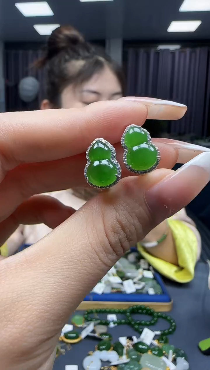 【闪购商品】和田玉耳饰银S925镶嵌1