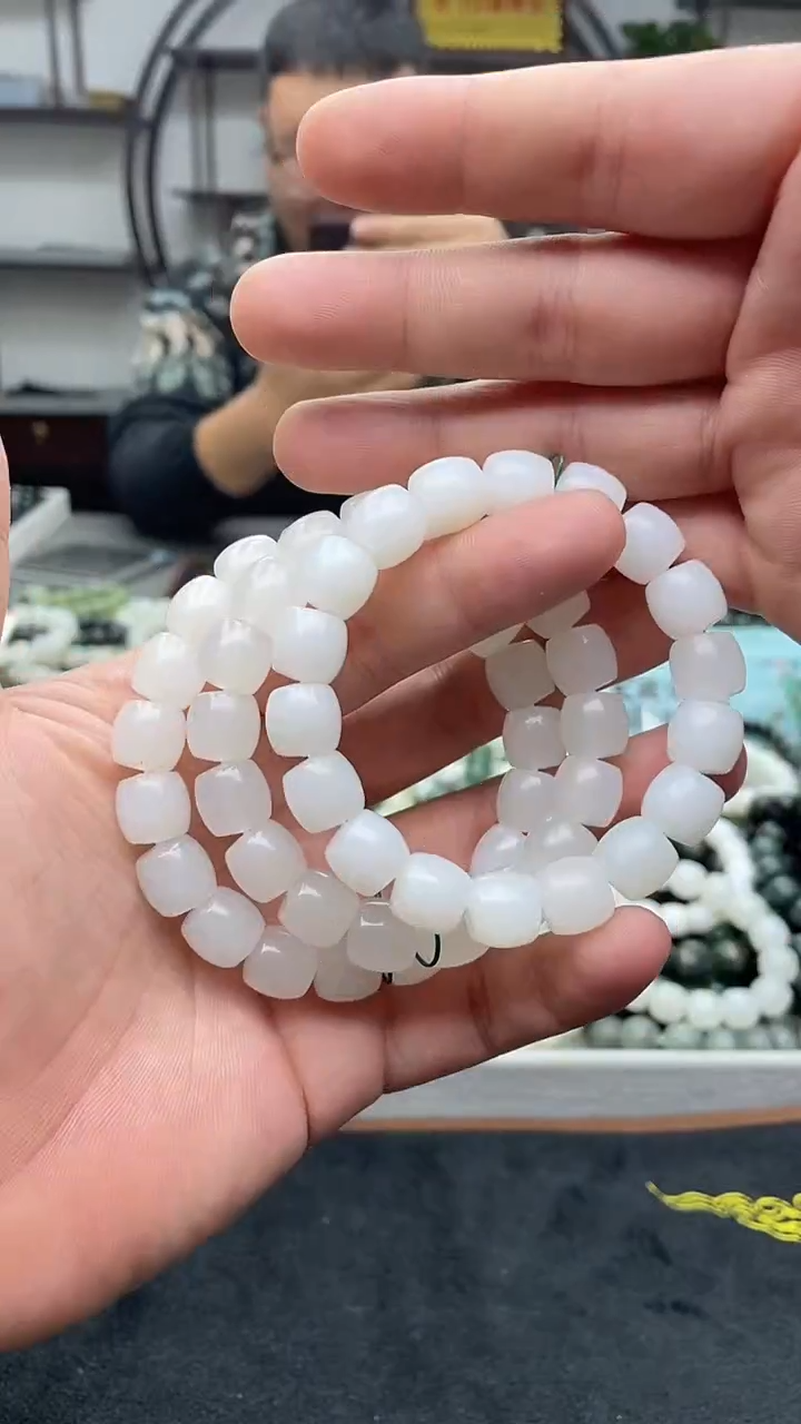 未镶嵌手串和田玉新疆于阗12有棉拍一发一，多样性发货