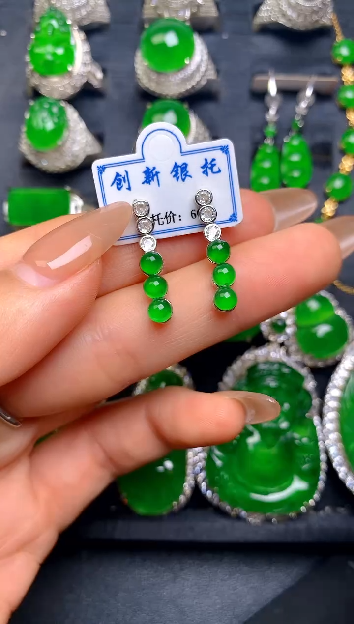 【闪购商品】翡翠耳坠银S925镶嵌蛋面耳坠