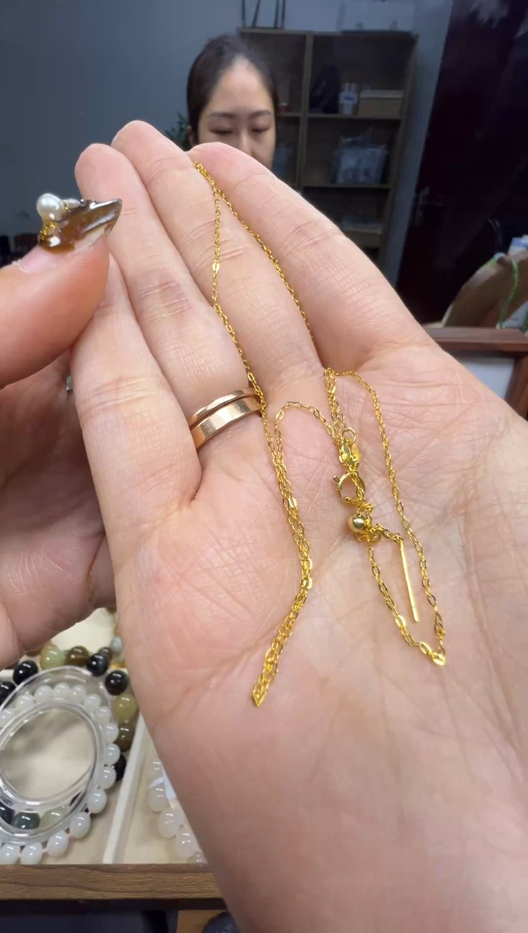 吊坠(赠链)未镶嵌和田玉（糖玉）项链