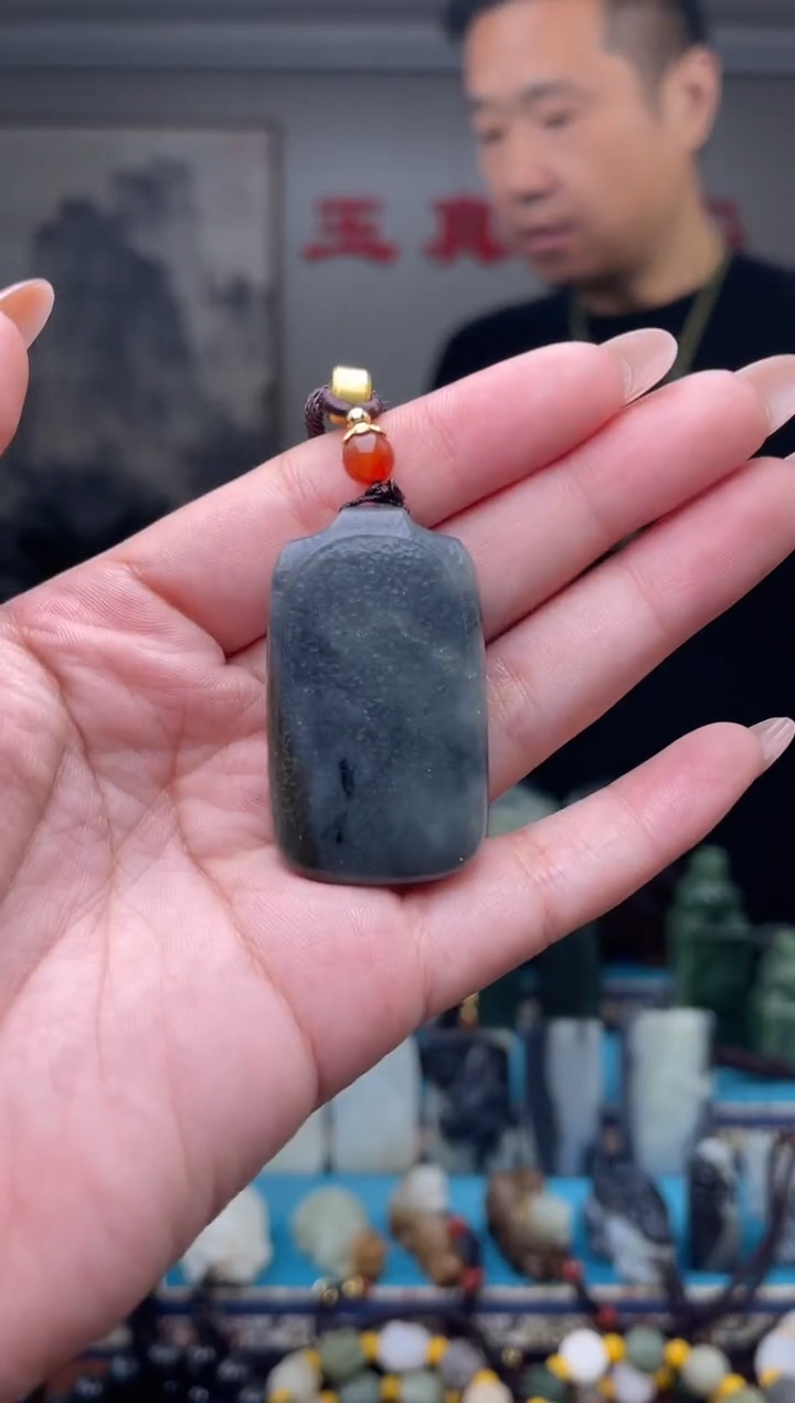 未镶嵌和田玉挂件1