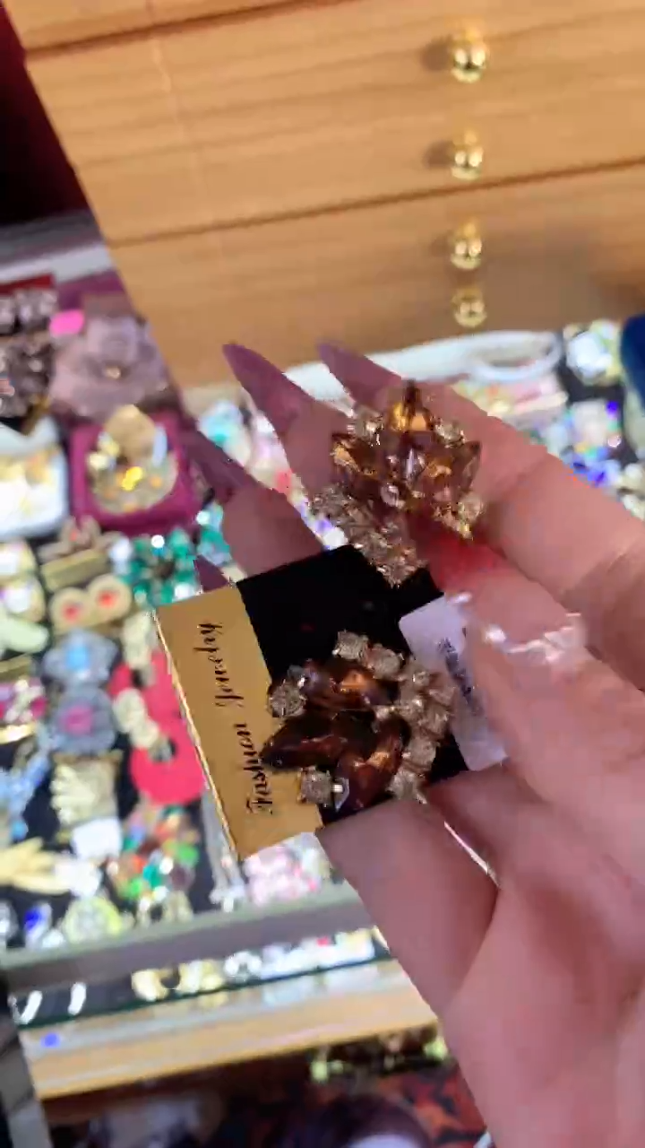【闪购商品】瓷片楚楚中古珠宝甄选不退换