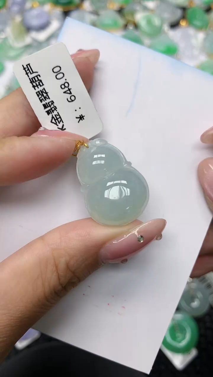 翡翠18K金镶嵌颈饰1111111111