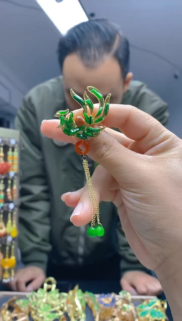 【闪购商品】翡翠耳饰合金306翡翠胸针