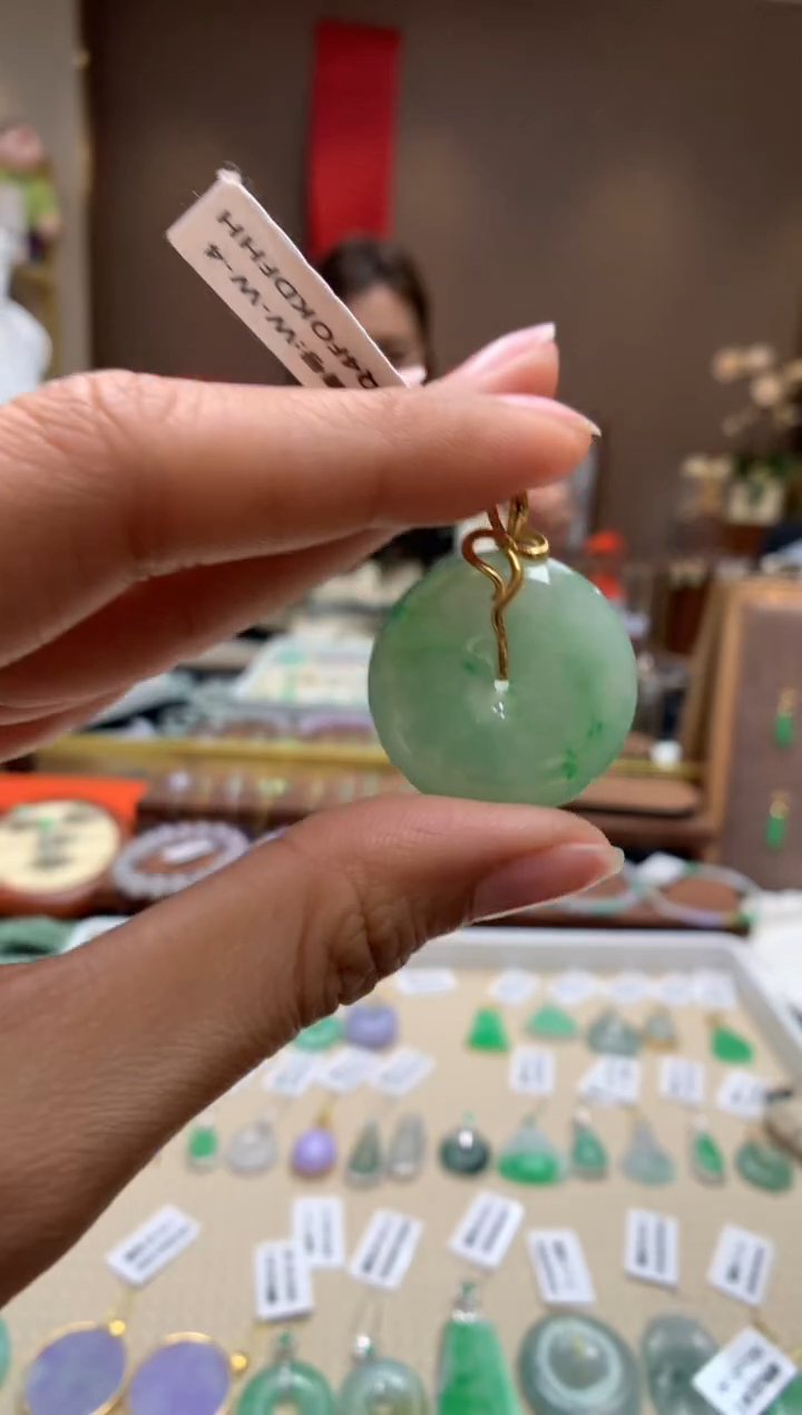 【闪购商品】翡翠颈饰18K金镶嵌平安扣