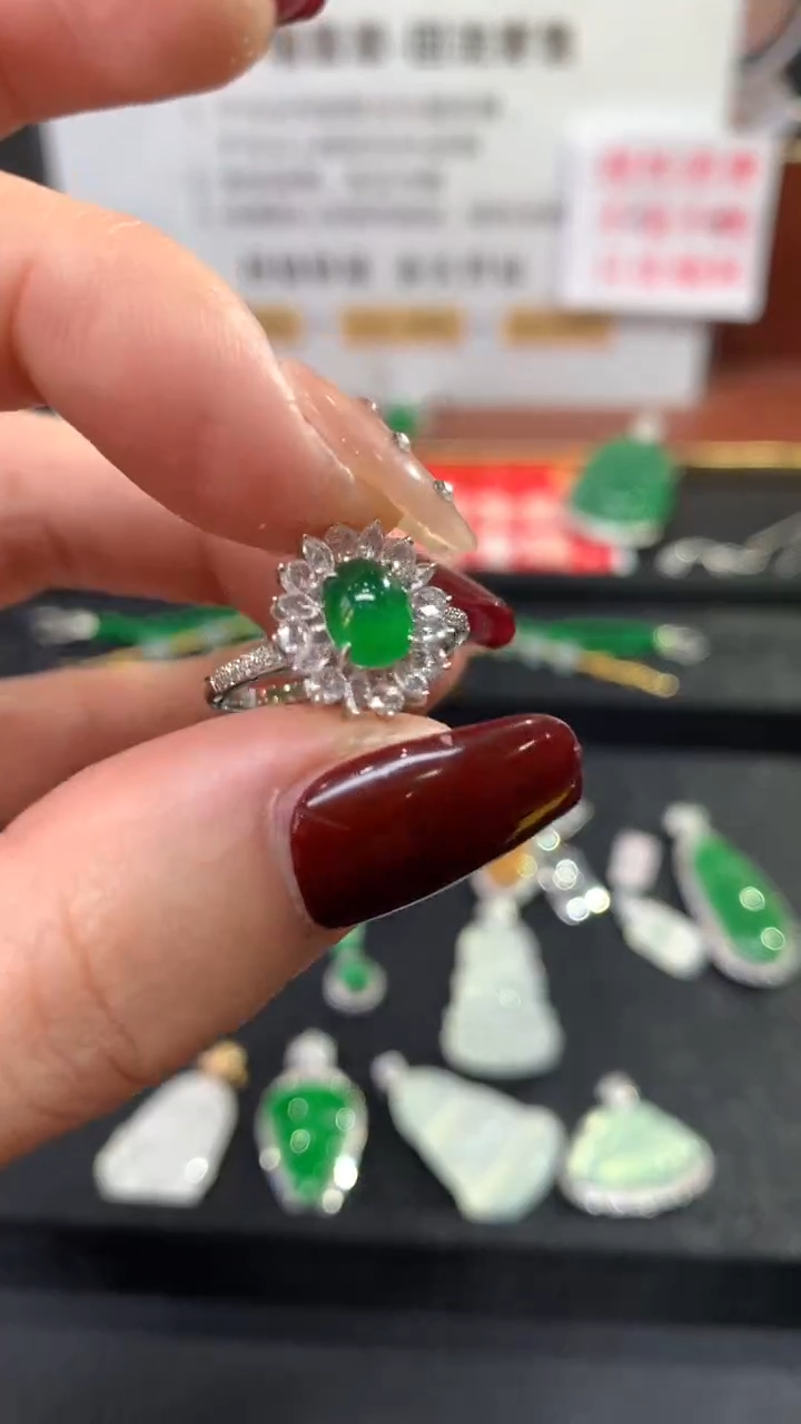 【闪购商品】翡翠戒指18K金镶嵌戒指回流不退不换|8800+0