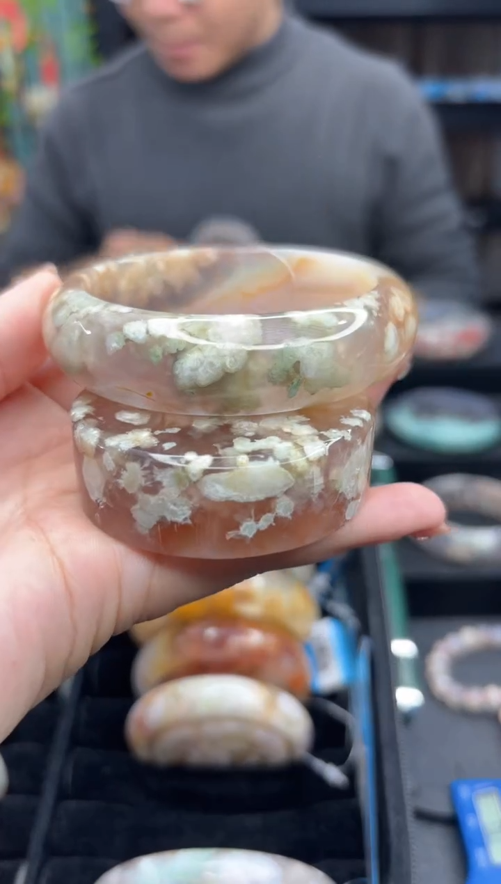 【闪购商品】石英质玉手镯未镶嵌505（61圈赠送镯心）