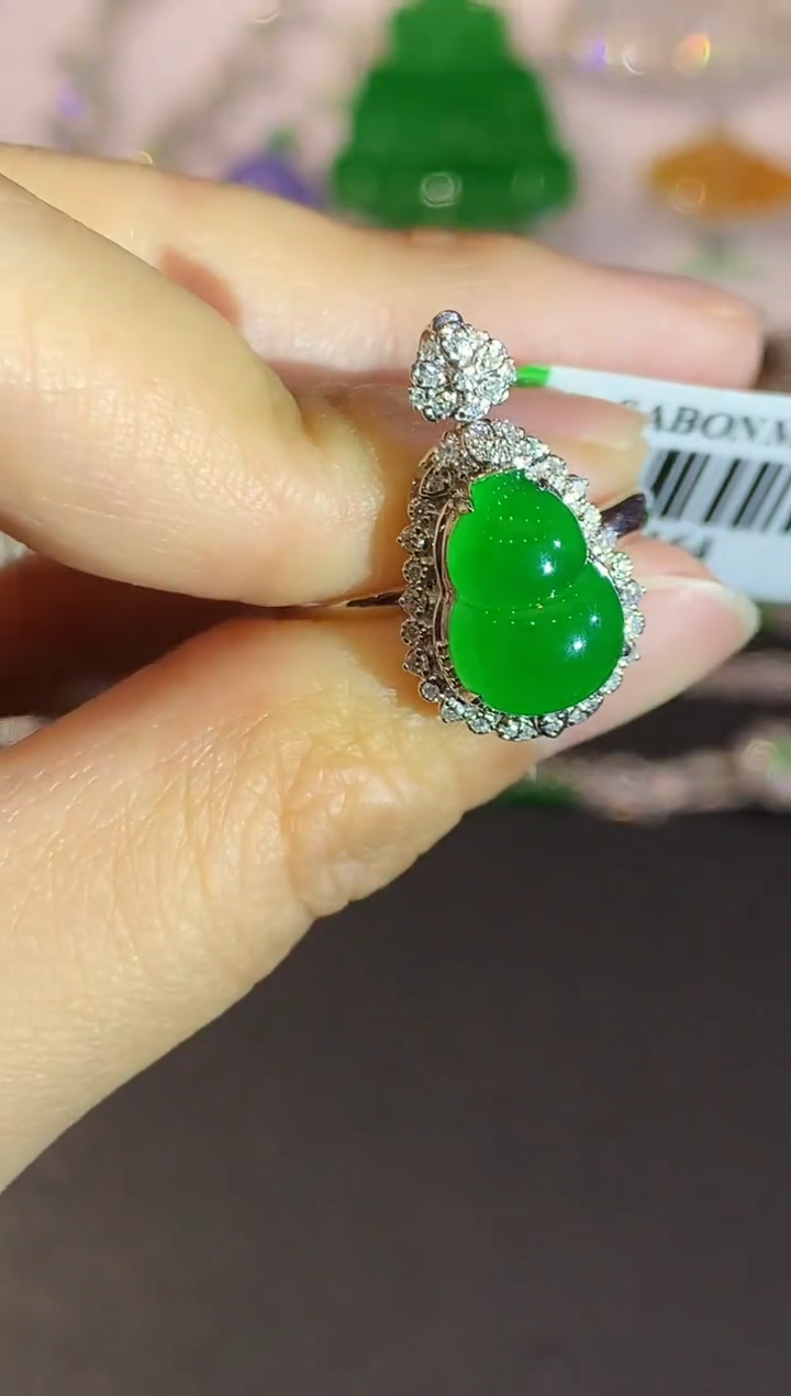 翡翠戒指18K金镶嵌CM多样性发其一