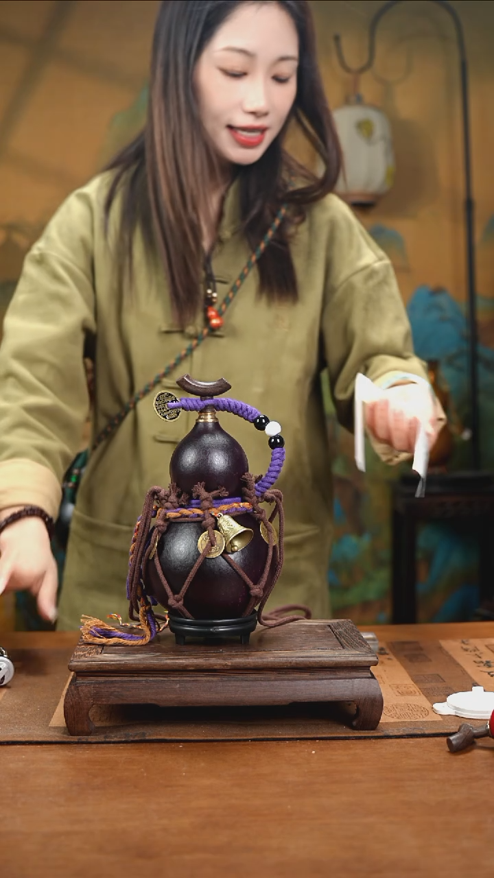 YD086复古网兜款天然酒葫芦（一物一拍）