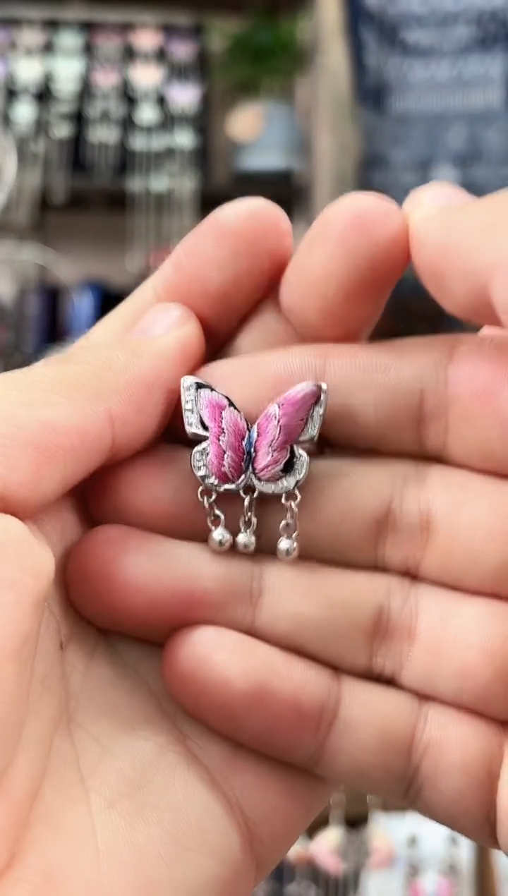 织绣民族风非遗老绣饰品633