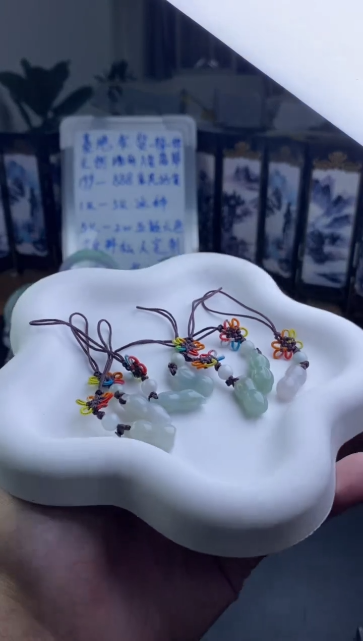 【闪购商品】翡翠颈饰未镶嵌多样性发货