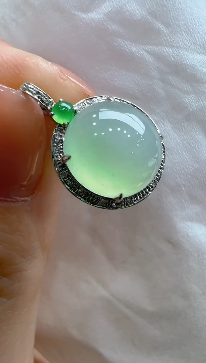 【闪购商品】翡翠吊坠(不含链)18K金镶嵌多样性发货拍一发一