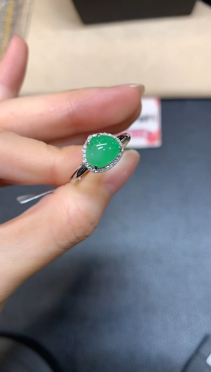 【闪购商品】翡翠戒指18K金镶嵌【无鉴赏期