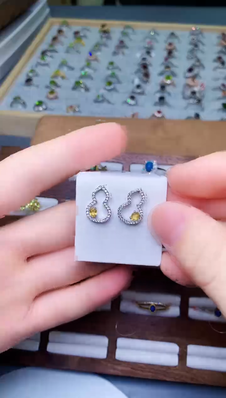 【闪购商品】蓝宝石耳饰银S925镶嵌91-13