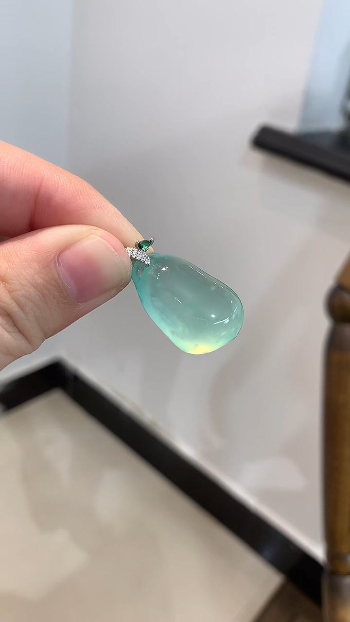 未镶嵌蛇纹石玉吊坠(不含链)吊坠