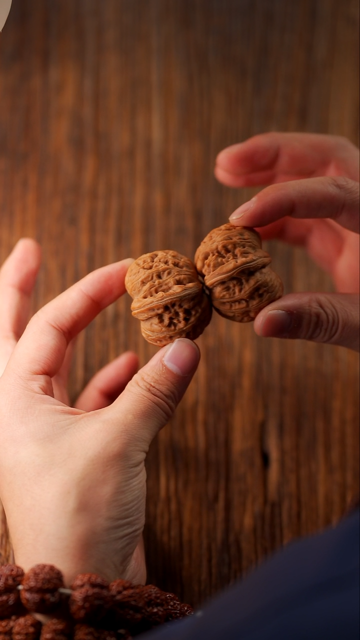 把件文玩核桃41mm 左右元宝核桃