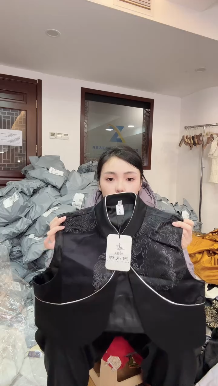 马甲   Xl 125斤以里