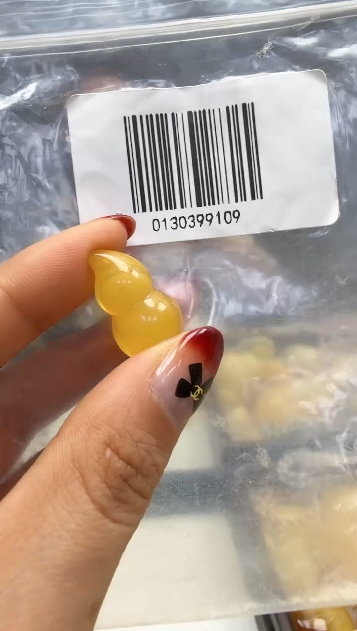 裸石琥珀未镶嵌如图