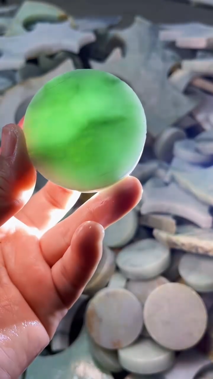 【闪购商品】翡翠挂件未镶嵌A货康壹263