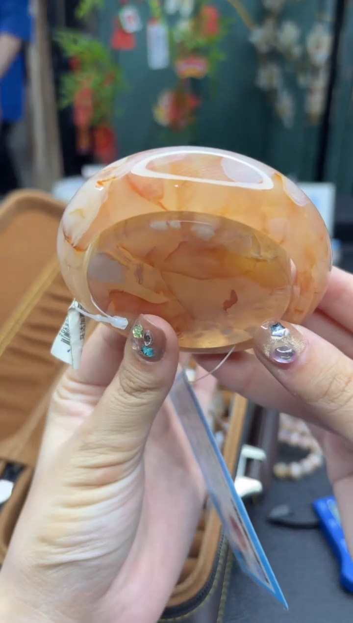 【闪购商品】石英质玉手镯未镶嵌885（61圈赠送镯心）