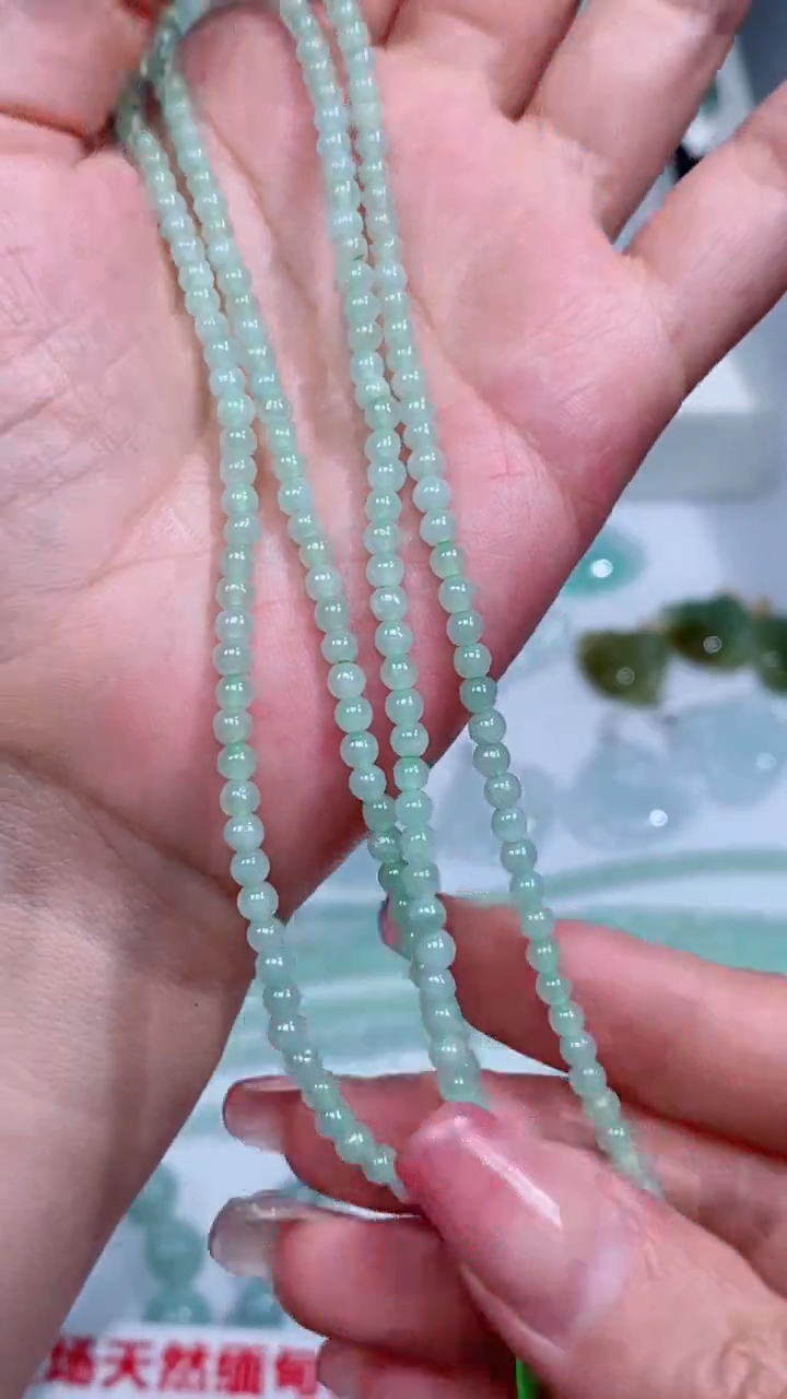 翡翠未镶嵌颈饰珠链