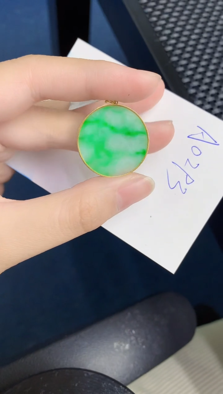 【闪购商品】翡翠颈饰18K金镶嵌0000000000
