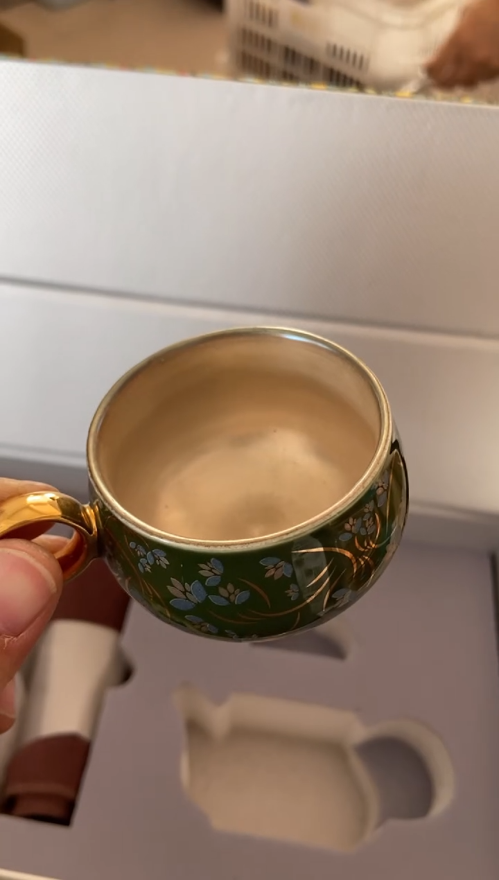 杯无运费险有瑕疵的摄影的产品有使用过的痕迹有点脏介意勿拍