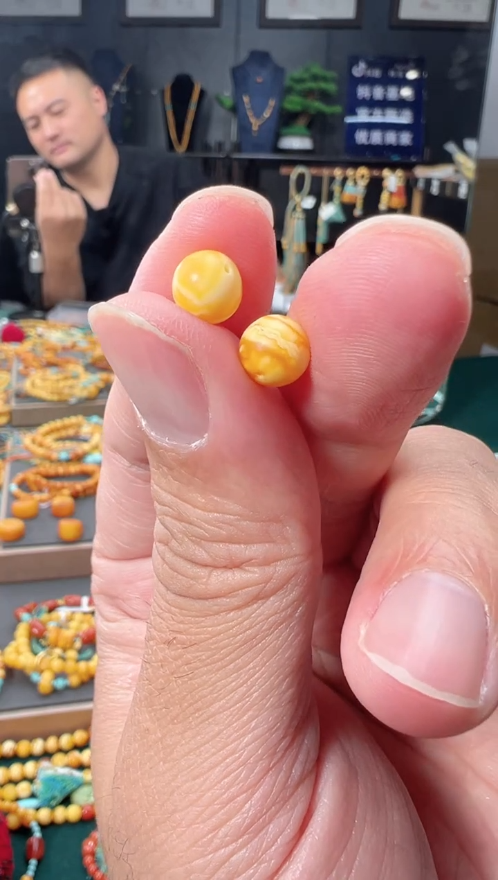 【闪购商品】琥珀裸石未镶嵌 （微瑕）橘皮花蜡单珠-S33